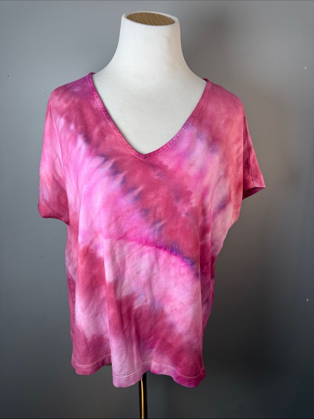 Women's Pink Tie-Dye V-Neck Short Sleeve Tee - Casual Relaxed Fit